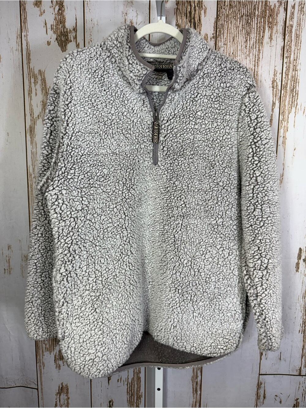 Canyon Creek Woman, Fuzzy 1/4 Zip Pullover. Size Large. Good used condition!